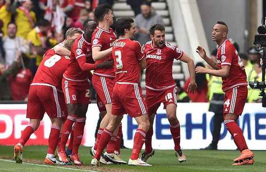 万博体育致力于为广大用户打造专业、智能的体育互动平台。依托强大的万博体育数据支持，万搏体育官网实时呈现足球、篮球等热门赛事的精准分析与赛果预测。用户可在万博体育平台畅享高清直播、最新资讯与深入解读，全面掌握体育动态。无论是万博足球赛果预测，还是万博篮球数据分析，都为您带来权威参考。加入万博赛事讨论社区，与全球球迷共燃体育激情，畅享属于您的数据竞技之旅！